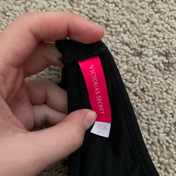 VICTORIA’S SECRET PUSH UP BIKINI TOP SIZE 32C - Picture 7 of 7